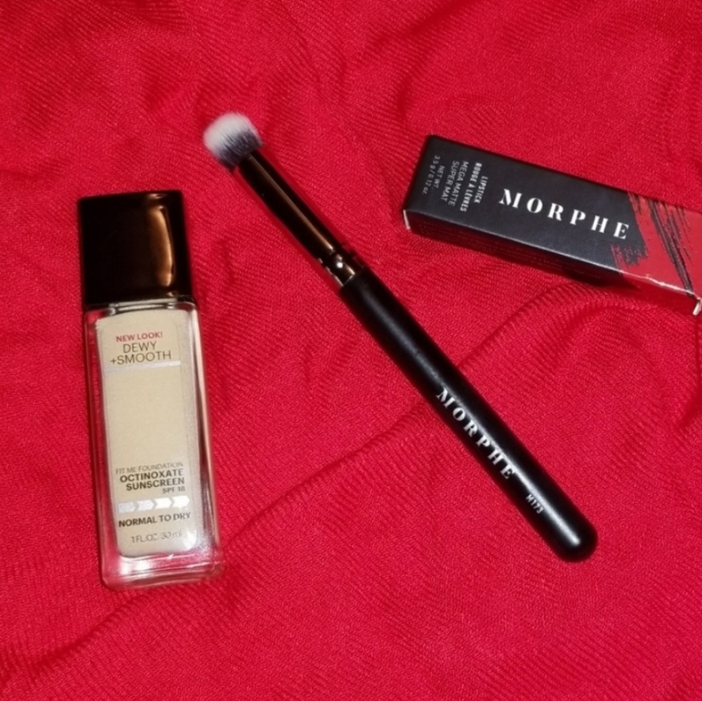 Makeup bundle